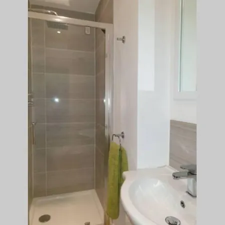 Acorn, Διαμέρισμα *